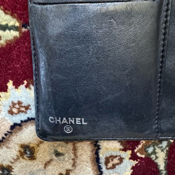 Chanel Camellia Wallet - Picture 8 of 15